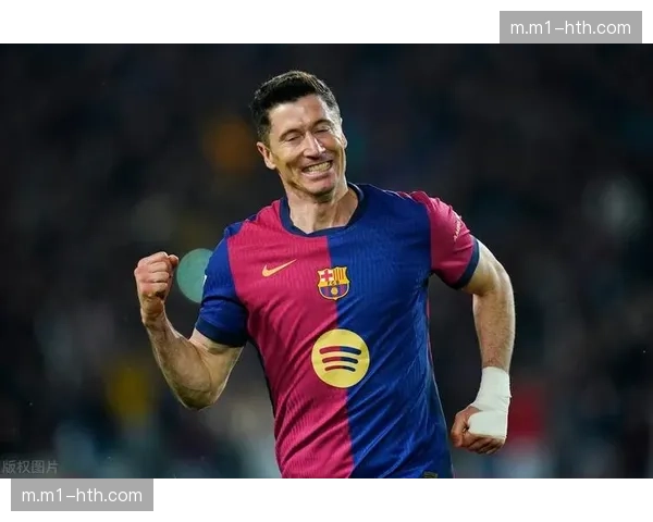 莱万替补登场补时破门 巴萨队史射手榜排名继续攀升